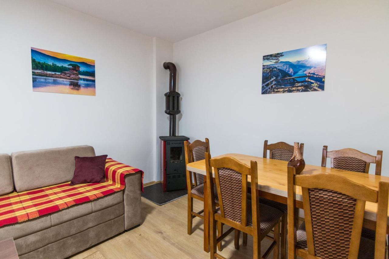Apartman Olga เปรูชาซ ภายนอก รูปภาพ