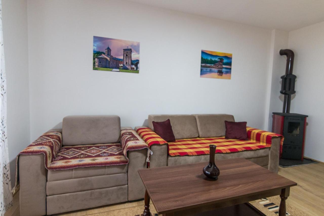 Apartman Olga เปรูชาซ ภายนอก รูปภาพ