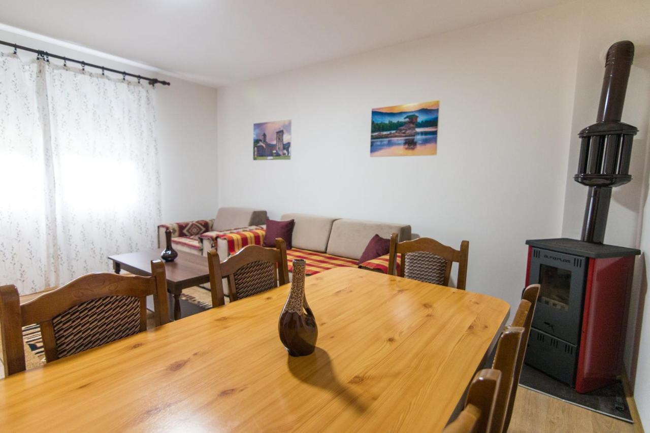 Apartman Olga เปรูชาซ ภายนอก รูปภาพ